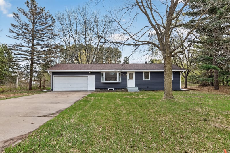 20851 Aster Dr NW, Oak Grove, MN 55011