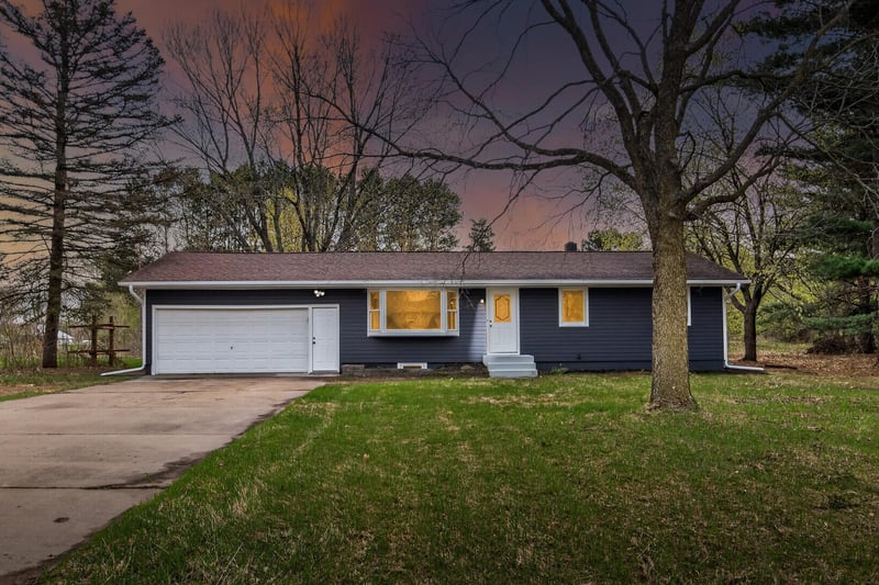 20851 Aster Dr NW, Oak Grove, MN 55011