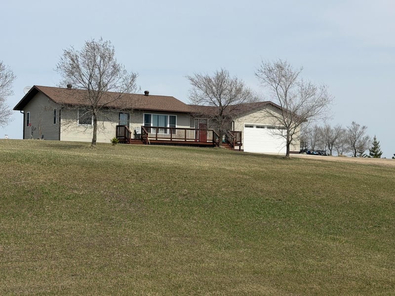 41485 429th St, Perham, MN 56573