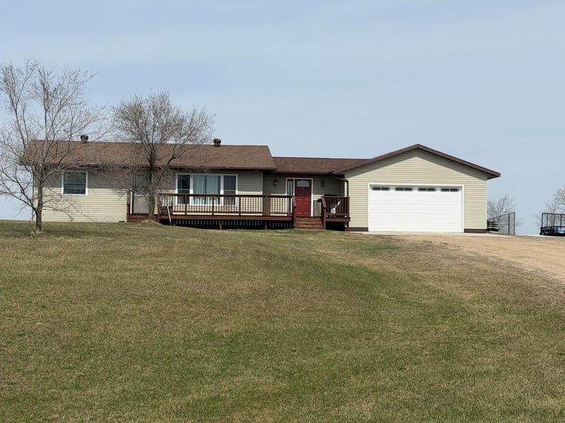 41485 429th St, Perham, MN 56573