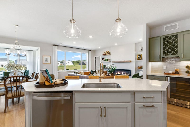 540 Tulare Ter, Newport, MN 55055