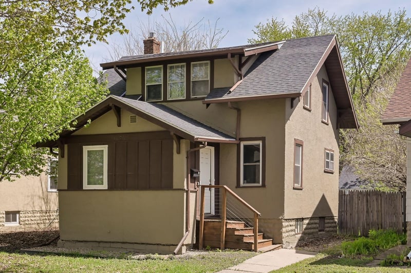 1096 23rd Ave SE, Minneapolis, MN 55414