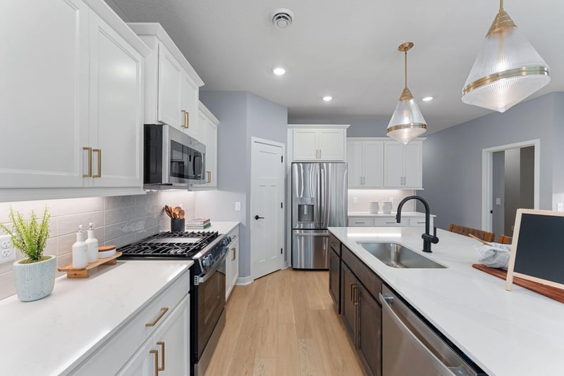 542 Tulare Ter, Newport, MN 55055