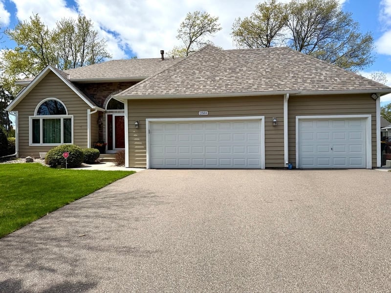 2555 Sylvan St, Little Canada, MN 55117