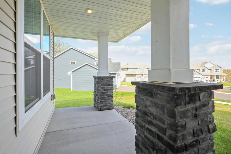 8859 Foust Ln, Rockford, MN 55373