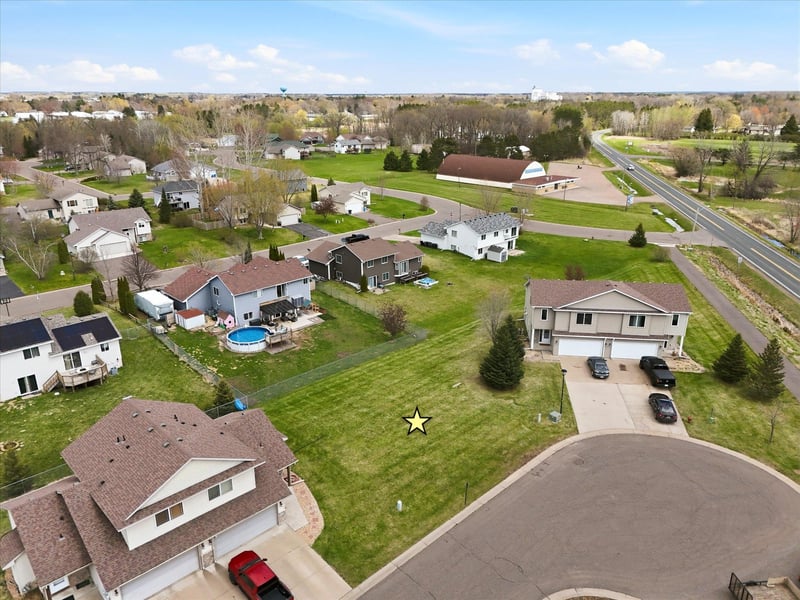 940 - 950 S Rush Landing Ct, Rush City, MN 55069