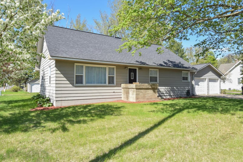 223 Heritage Blvd NW, Isanti, MN 55040