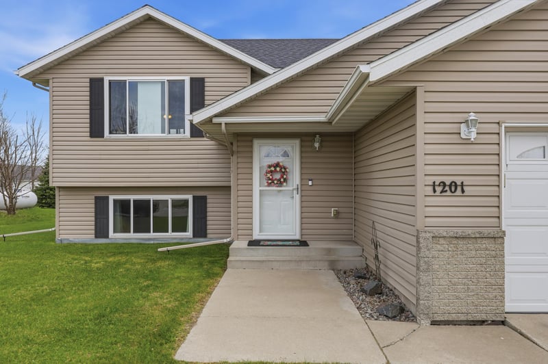 1201 9th Ave SE, Barnesville, MN 56514