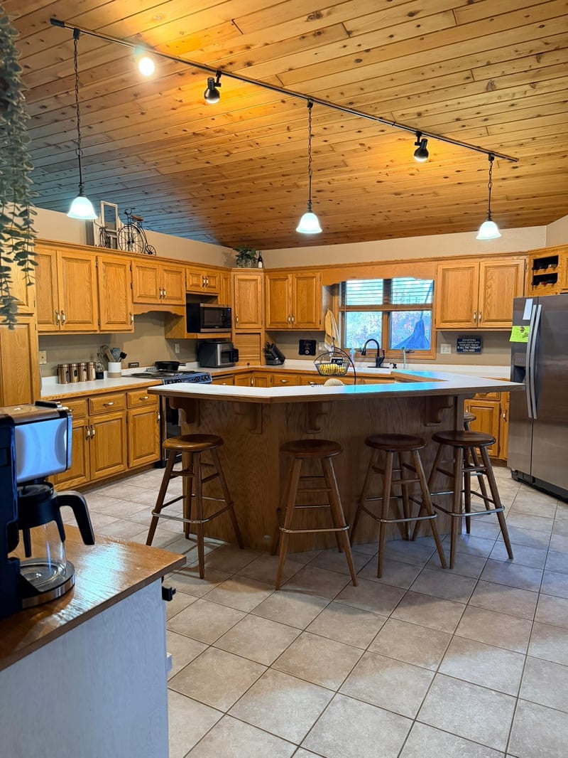 1206 Riverview Ct, Sauk Rapids, MN 56379