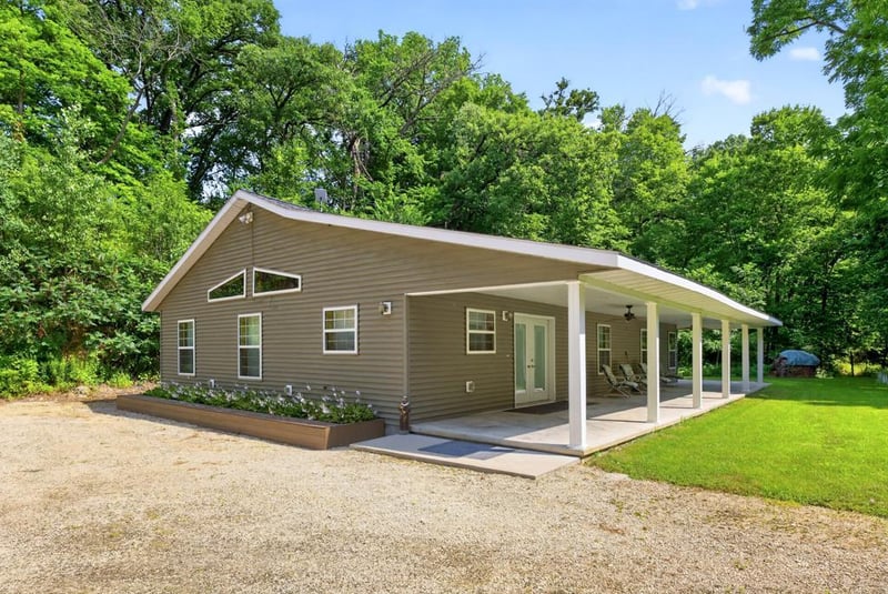 39568 569th St, Zumbro Falls, MN 55991