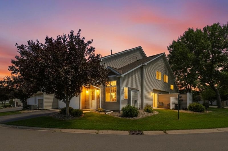 1781 Stone Meadow Blvd, Shakopee, MN 55379
