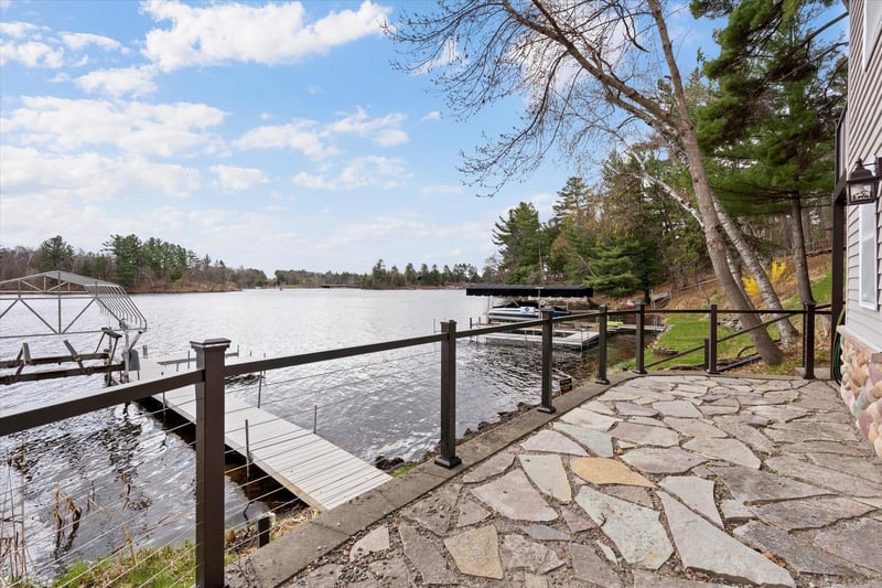 8016 Ridge Rd, Nisswa, MN 56468
