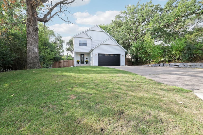 1430 Division St, Hopkins, MN 55343