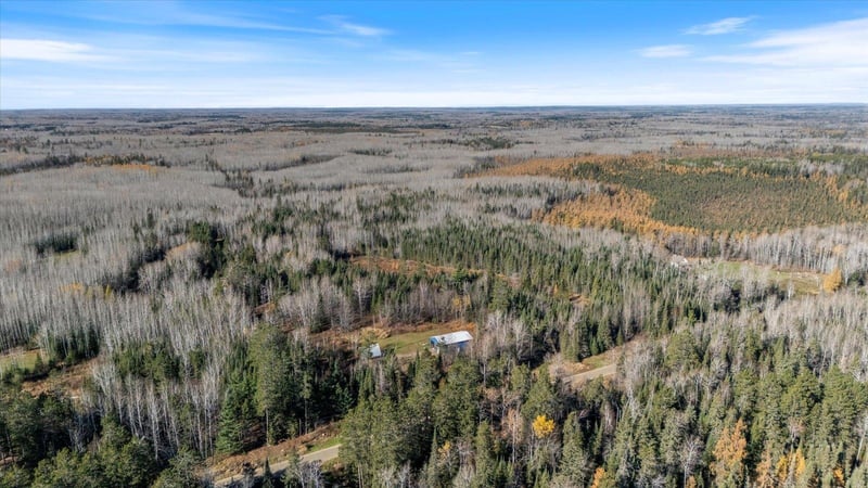 6457 Colombe Rd, Chisholm, MN 55719
