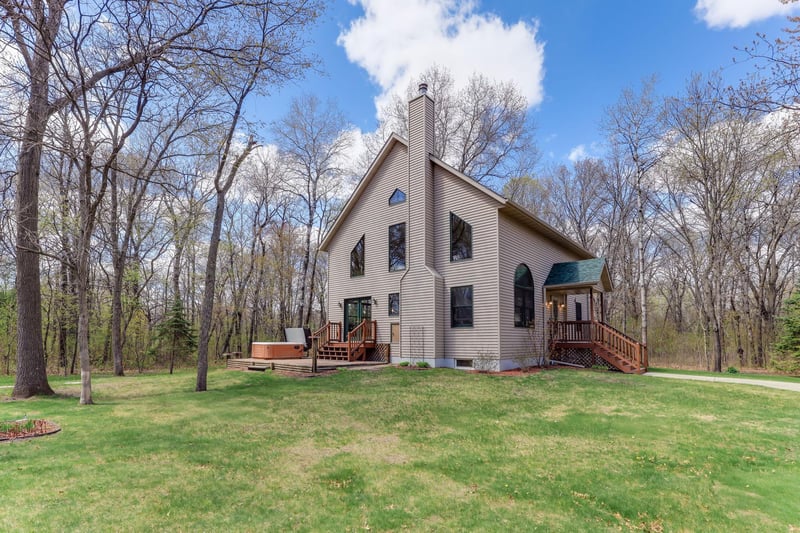 15786 41st St, Becker, MN 55308