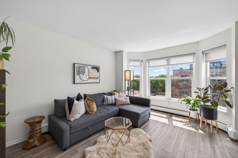 720 3rd Ave NE #312, Minneapolis, MN 55413