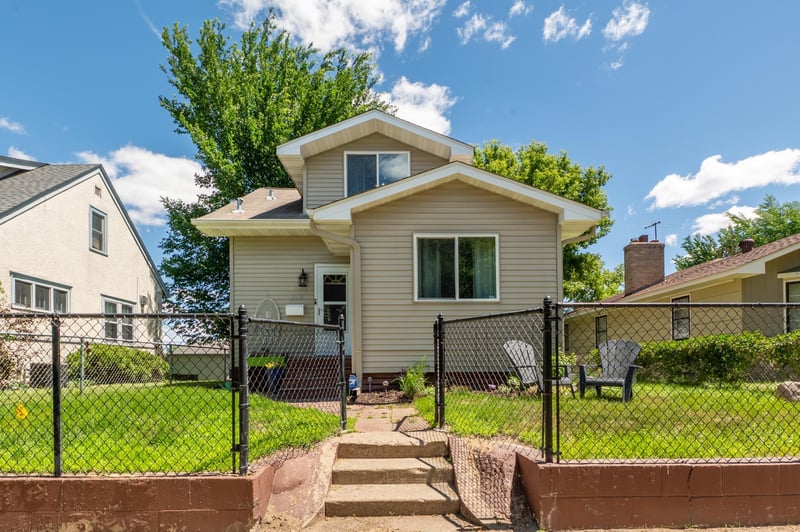 5218 N 4th St, Minneapolis, MN 55430