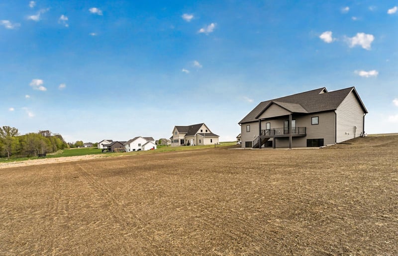 1701 21st Ave Ne, Kasson, MN 55944
