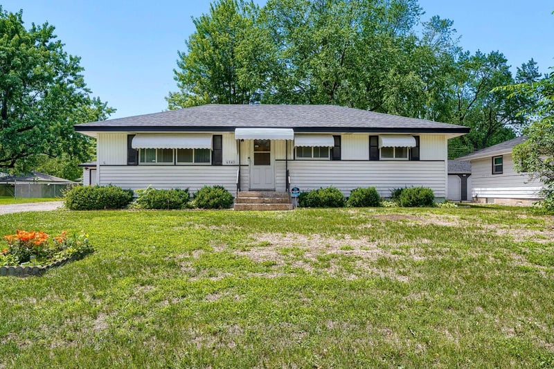 6943 Logan Ave N, Brooklyn Center, MN 55430
