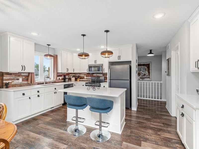344 2nd St NW, Mayer, MN 55360