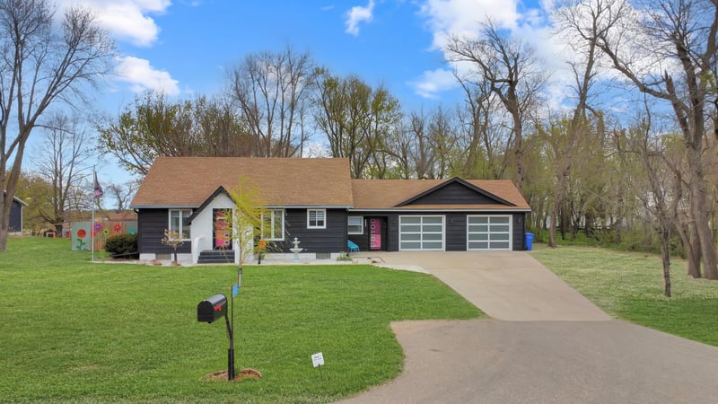 1028 S Tyler St, Tyler, MN 56178