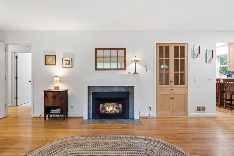 1305 E 52nd St, Minneapolis, MN 55417
