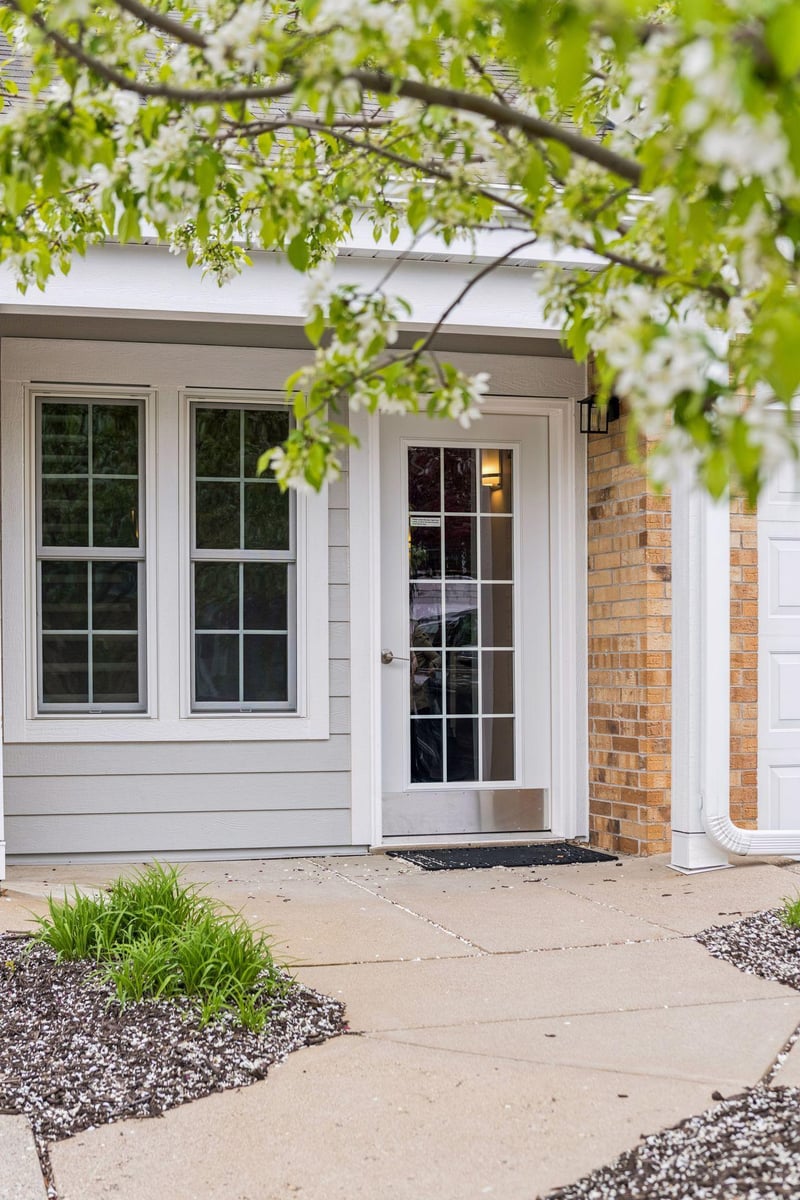 6000 Chasewood Pw #204, Hopkins, MN 55343