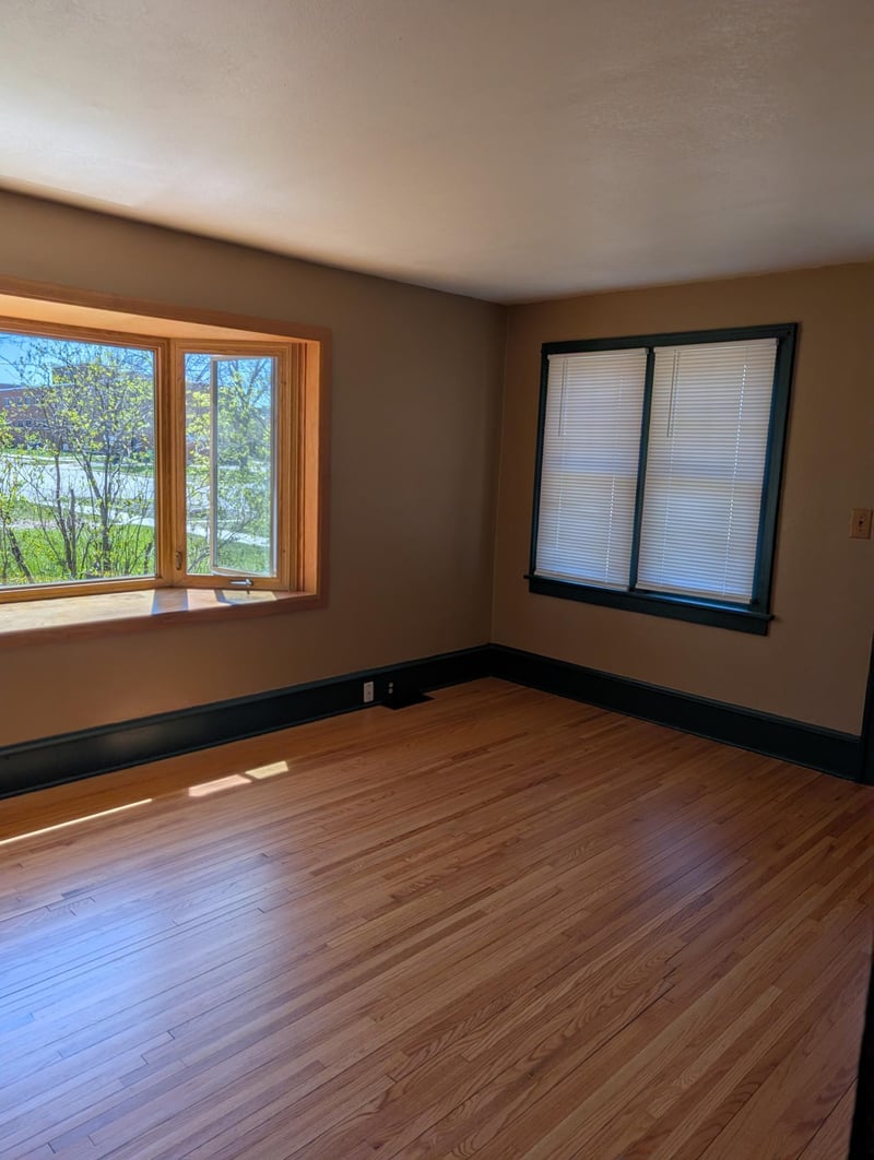 715 3rd St SE, Little Falls, MN 56345