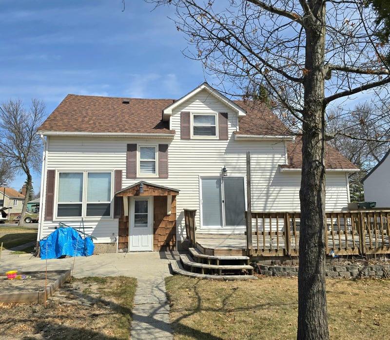 1011 10th St, International Falls, MN 56649