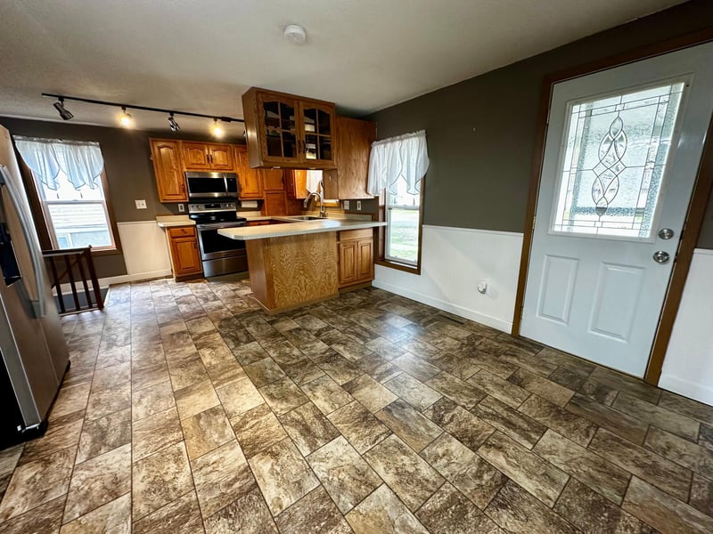 390 N Broadway St, Vesta, MN 56292