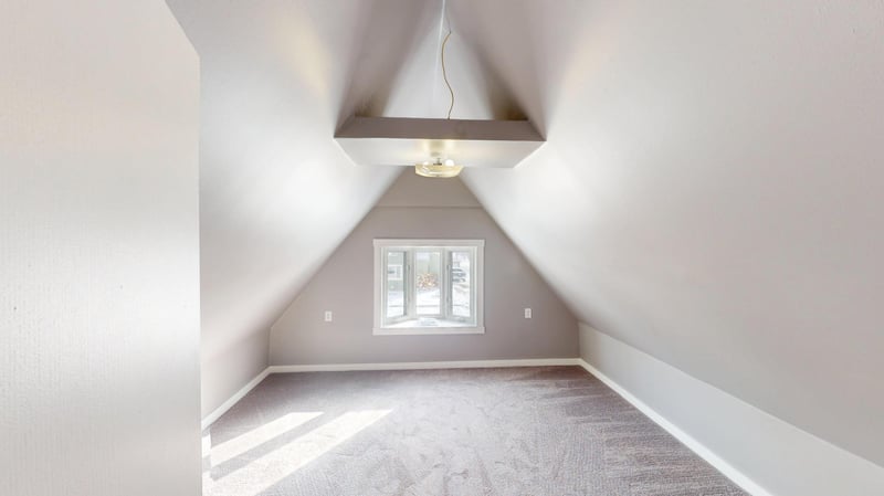104 W 5th St, Cochrane, WI 54622