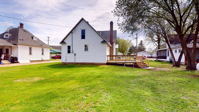 104 W 5th St, Cochrane, WI 54622