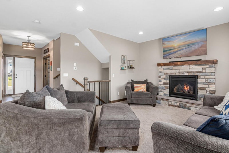 2120 21st Ave S, Lino Lakes, MN 55038