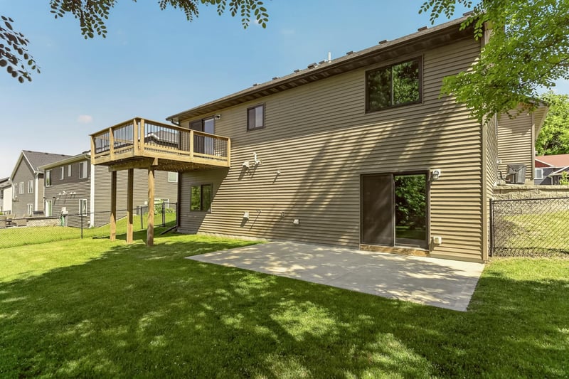 3402 Ridgeline Dr SE, Rochester, MN 55904
