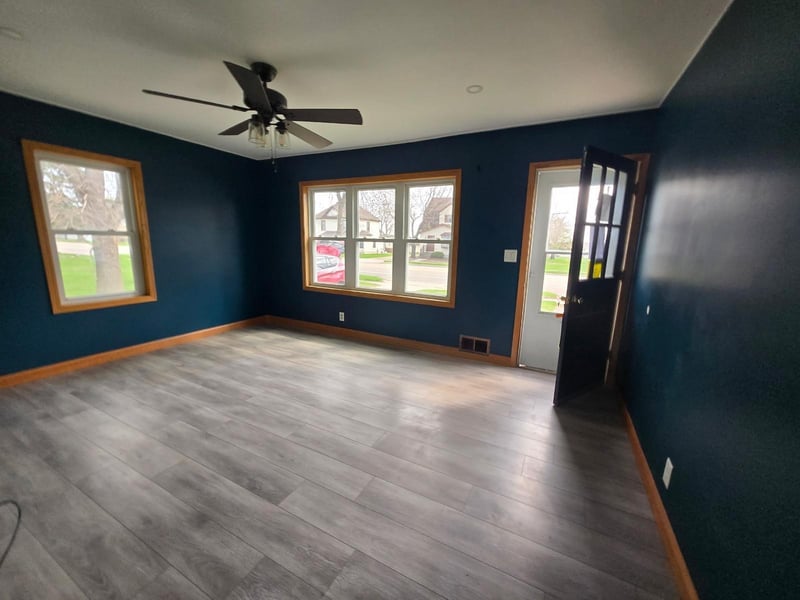 115 4th St S, Gaylord, MN 55334