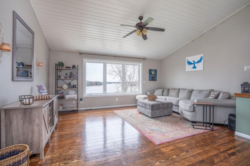 5795 109th Ave NE, Spicer, MN 56288