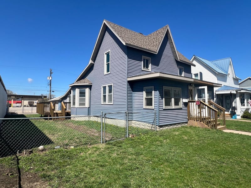 1311 Caledonia St, La Crosse, WI 54603
