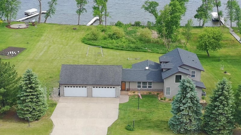 8944 Dyrud Ln SE, Osakis, MN 56360