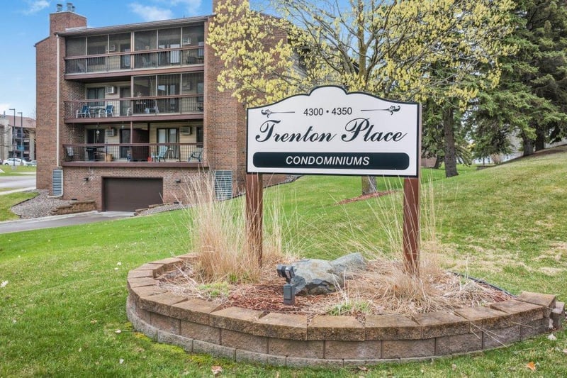 4350 Trenton Ln N #308, Plymouth, MN 55442