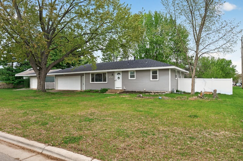 4765 105th Ln NE, Blaine, MN 55014