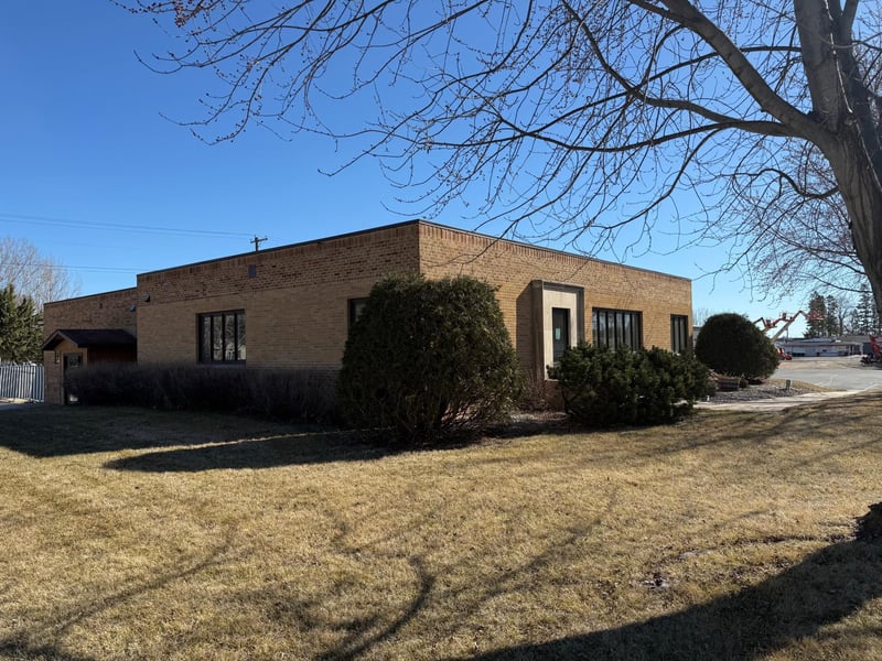 903 3rd St NE, Roseau, MN 56751