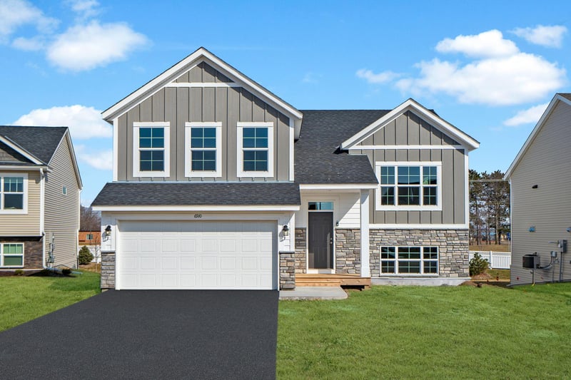 669 47th Ave NE, Saint Cloud, MN 56304