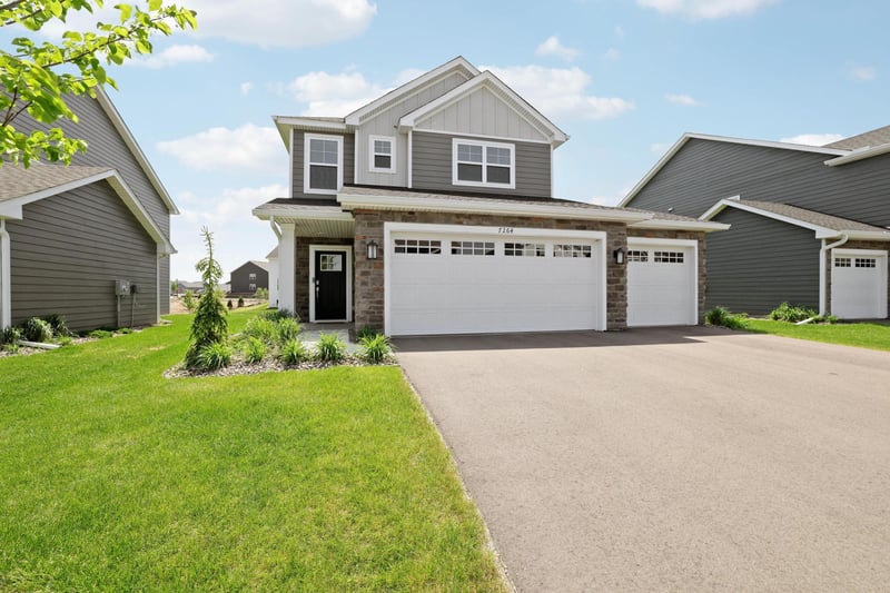 7264 183rd St W, Lakeville, MN 55044