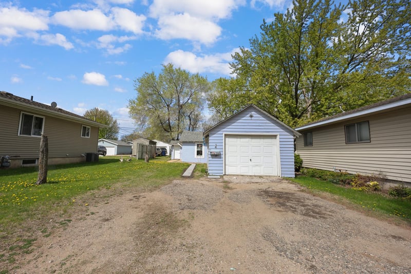 715 25th Ave N, Saint Cloud, MN 56303