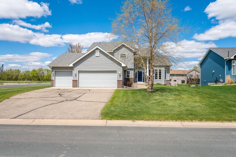 14879 Brenner Ct, Rosemount, MN 55068