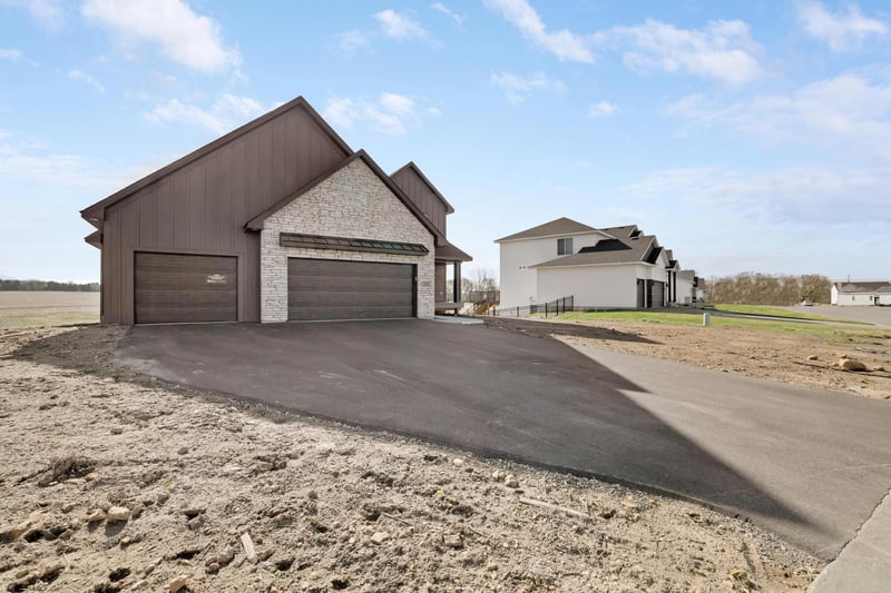 470 Sea Wing Blvd, Prescott, WI 54021