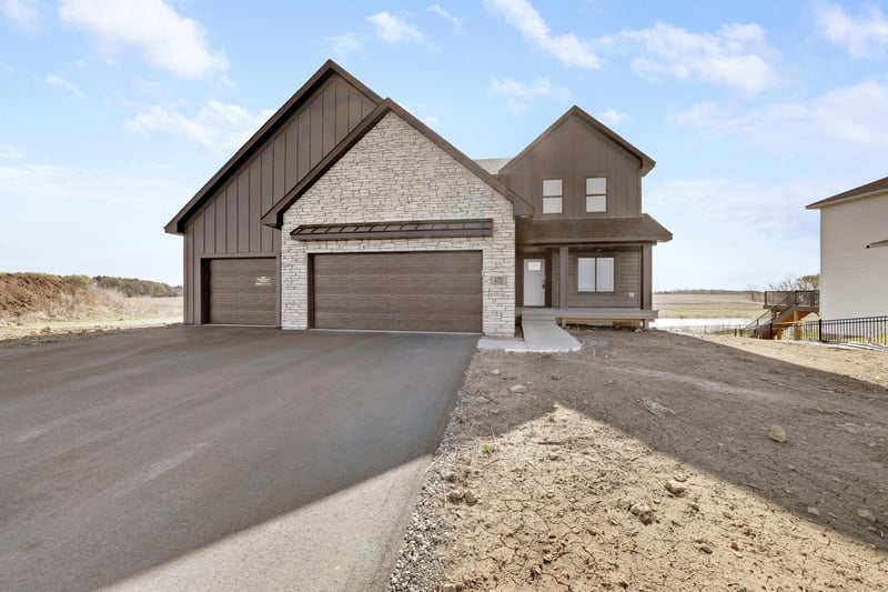 470 Sea Wing Blvd, Prescott, WI 54021