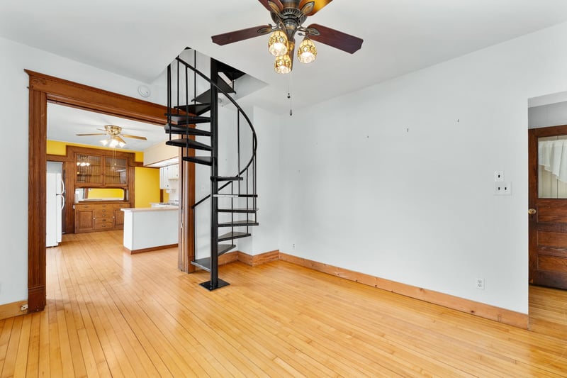 1558 E Madison St, Eau Claire, WI 54703