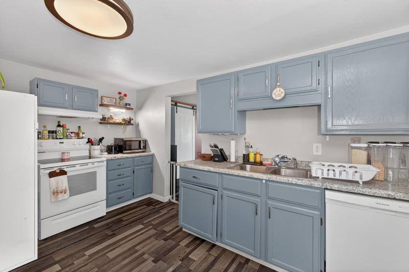 716 2nd St, Hawley, MN 56549