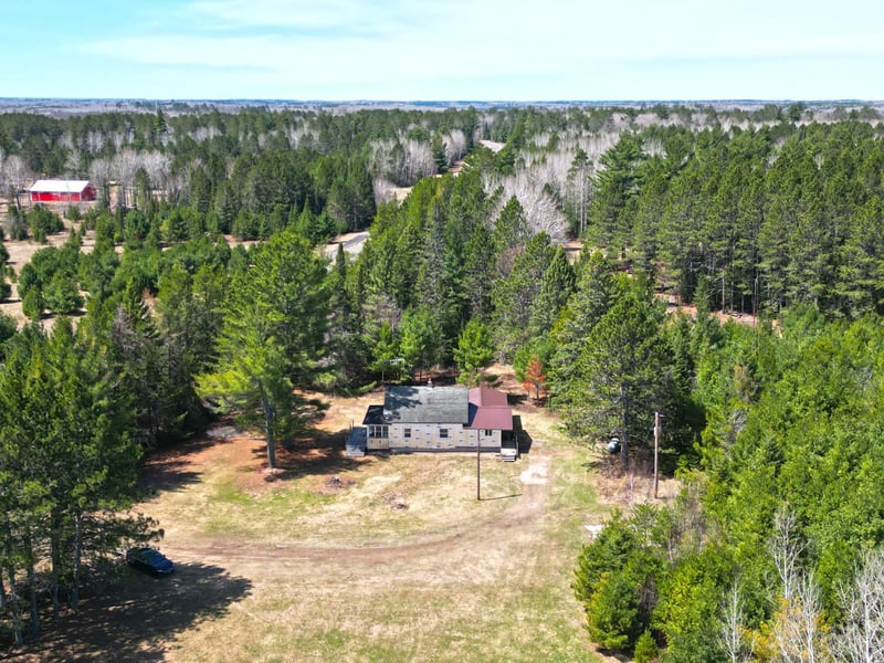 5535 Wahlsten Rd, Embarrass, MN 55790